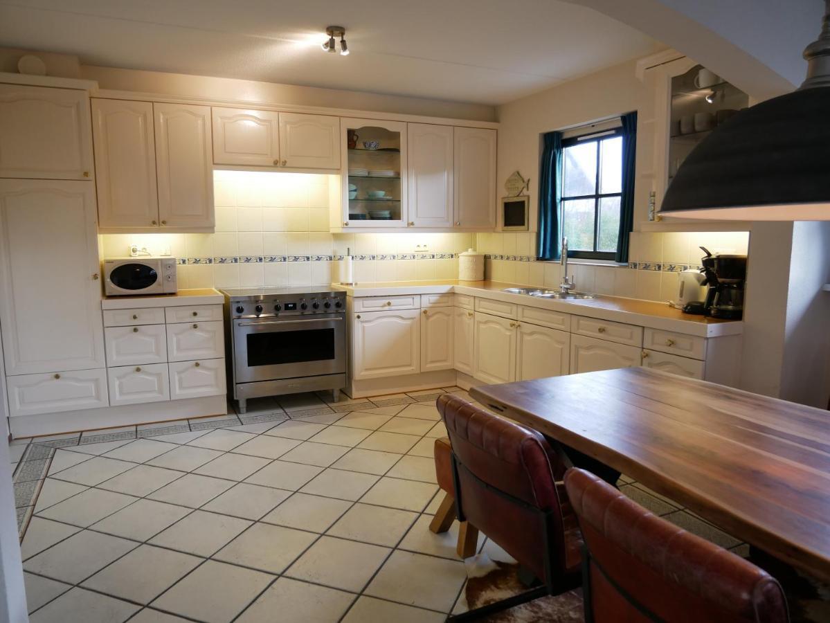 Villa Buiten 130 Met Sauna カラントスウオーフ エクステリア 写真