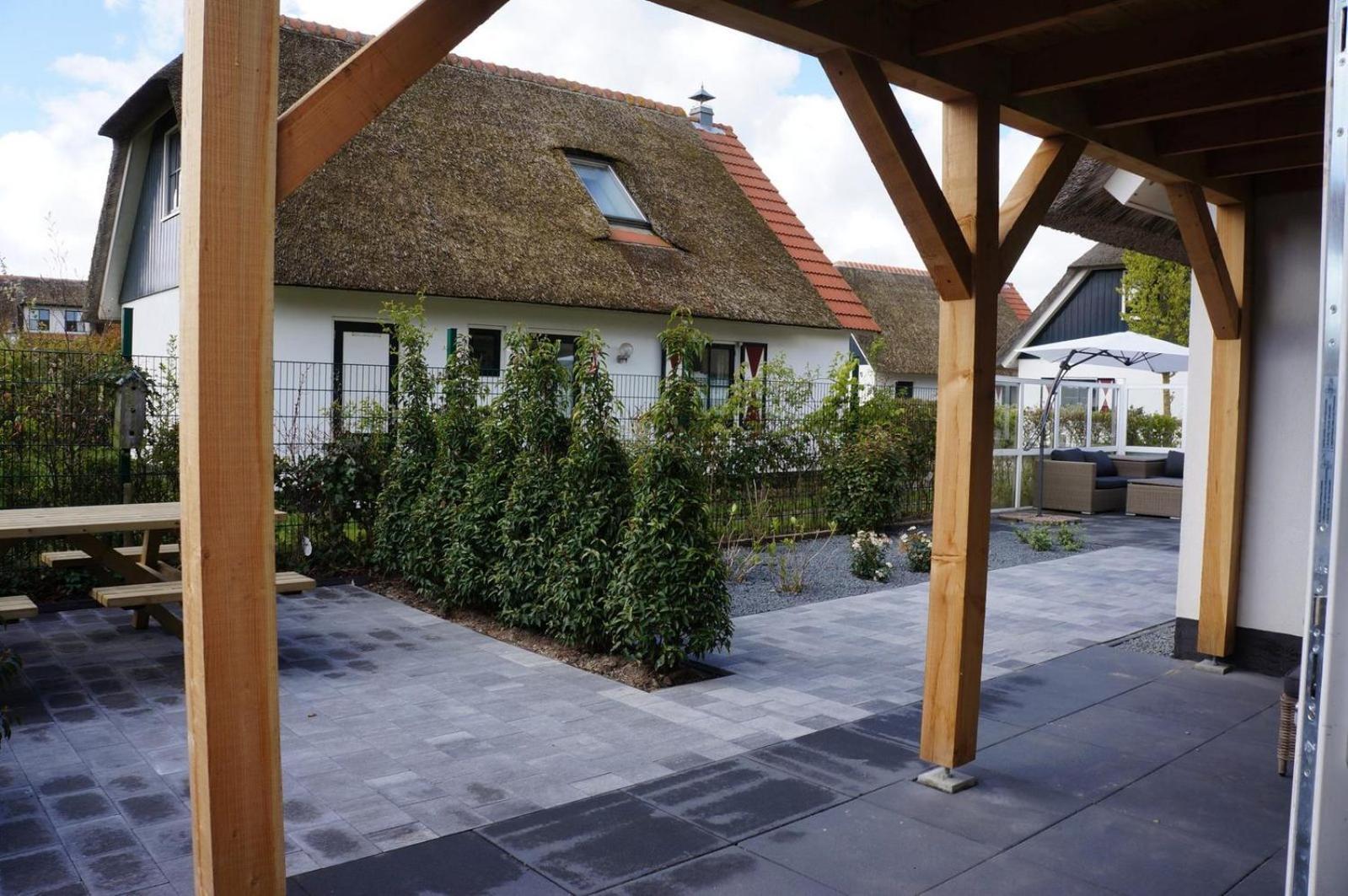 Villa Buiten 130 Met Sauna カラントスウオーフ エクステリア 写真