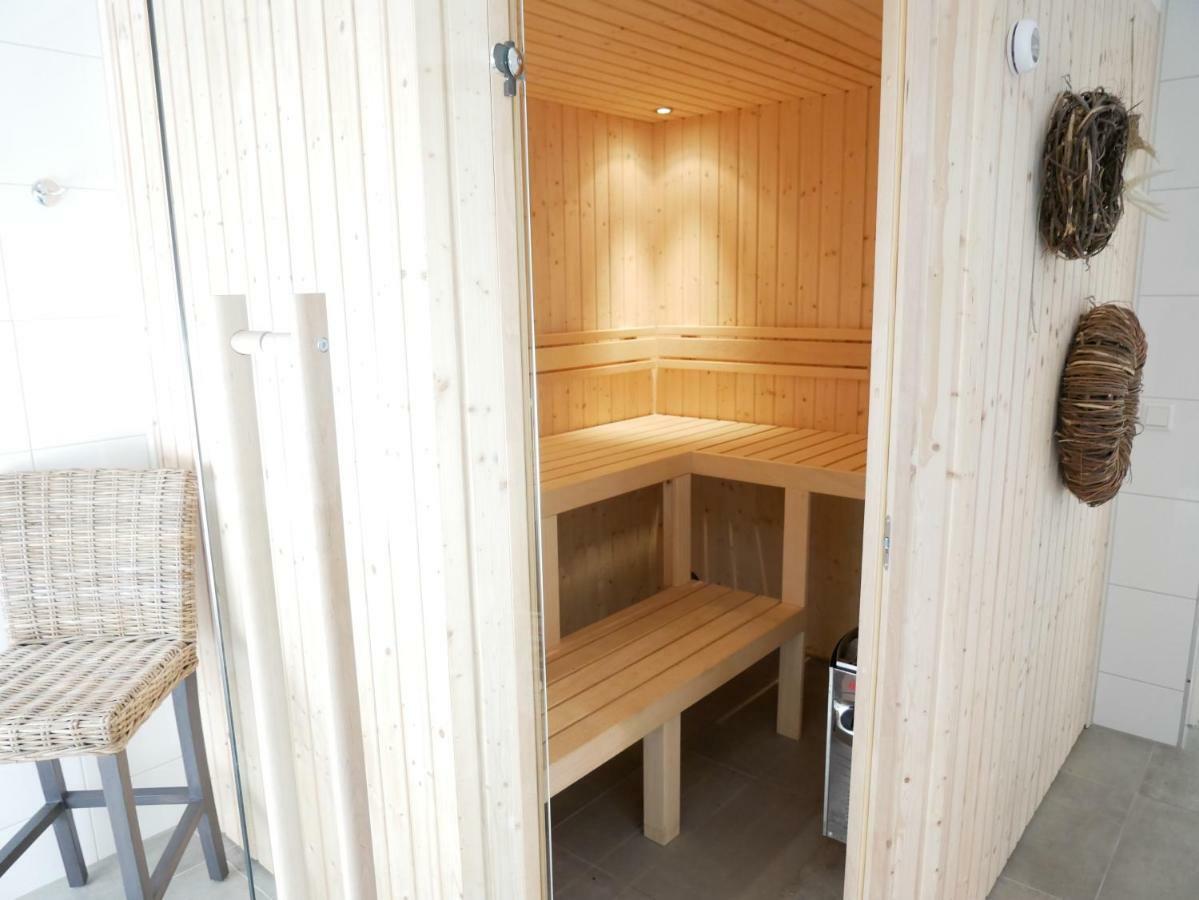 Villa Buiten 130 Met Sauna カラントスウオーフ エクステリア 写真