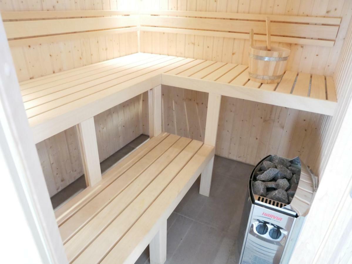 Villa Buiten 130 Met Sauna カラントスウオーフ エクステリア 写真