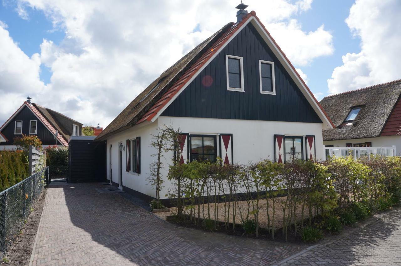 Villa Buiten 130 Met Sauna カラントスウオーフ エクステリア 写真